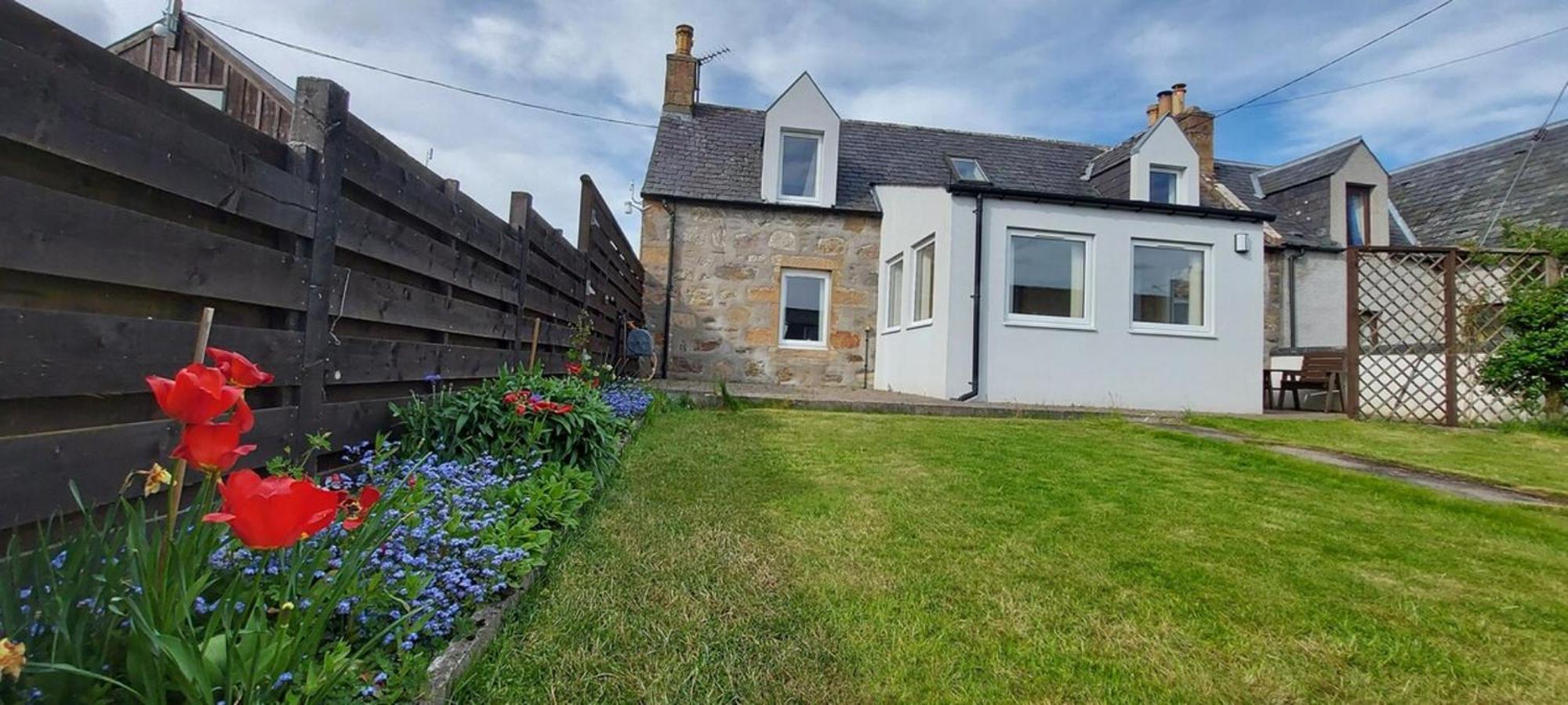 Mike'S 3-Bedroom Countryside Cottage Alness Kültér fotó